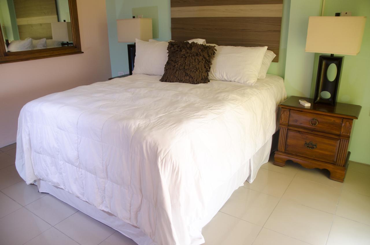 Matthew'S Miracle View Bed & Breakfast Розо Екстериор снимка